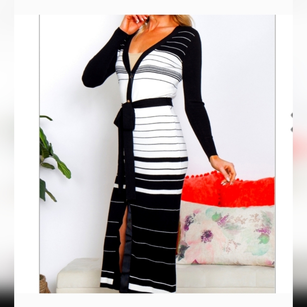 Black & White Stripe Maxi Long Sleeve Dress